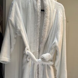 Pottery Barn Plush White Bathrobe